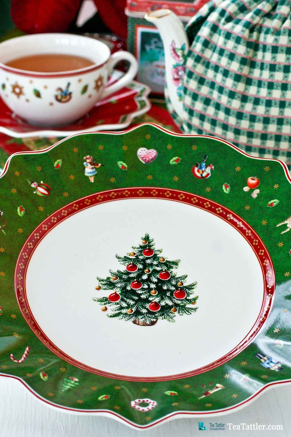 Toys Delight Teacup - a whimsical tea set decorated with toy motifs, snowflakes, holly leaves, berries, and traditional Christmas tree. | TeaTattler.com #toysdelight #villeroy&boch #teacups