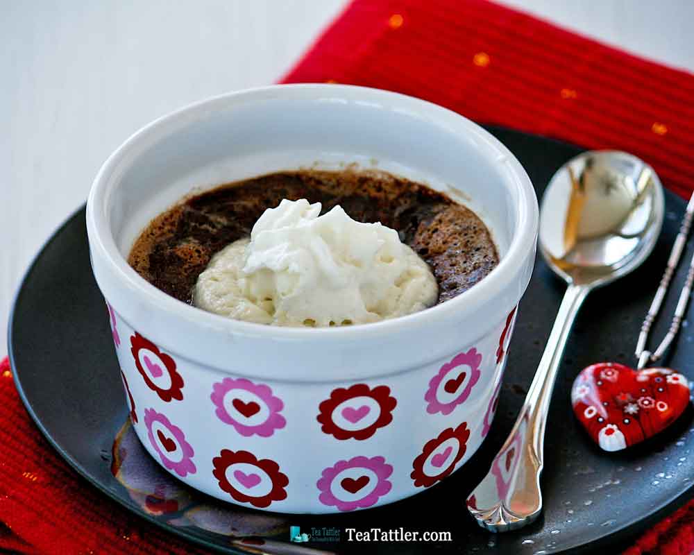 Baked Hot Chocolate - a warm and delicious flourless pudding-like dessert that uses only 4 ingredients. Especially satisfying on a cold day! | TeaTattler.com #bakedhotchocolate #hotchocolate